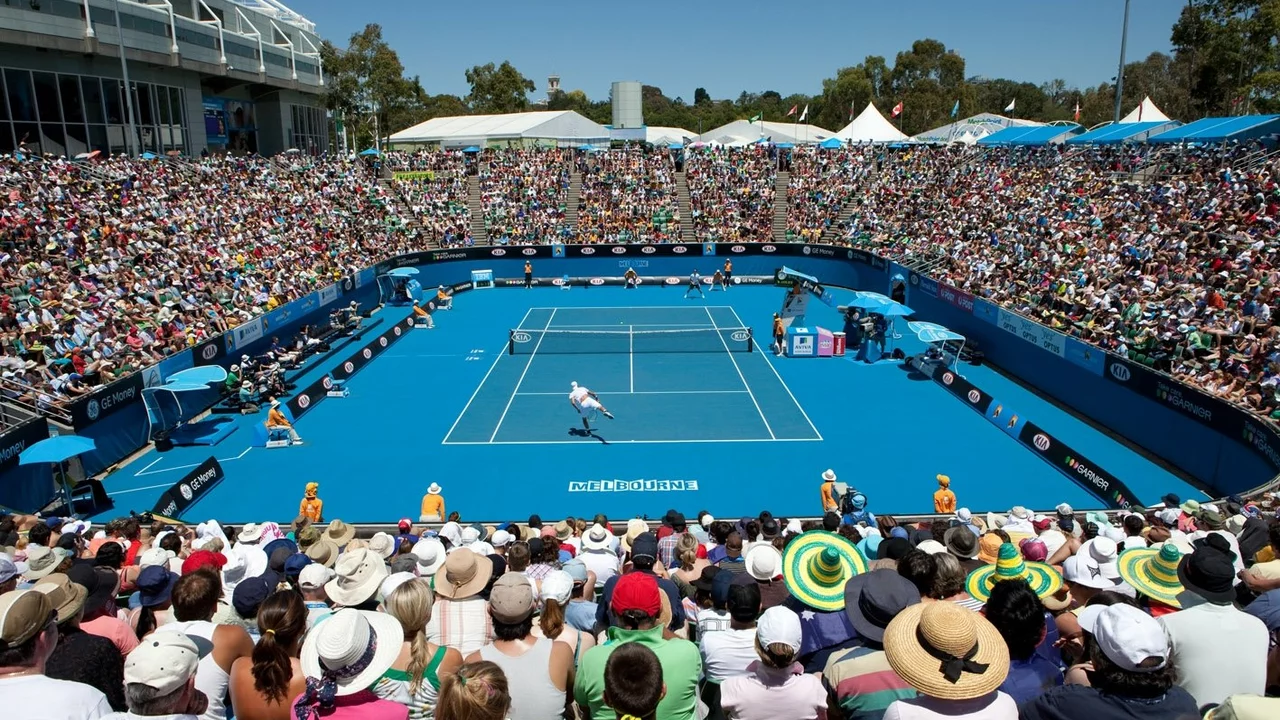 What is it like to watch the Australian Open in Melbourne?